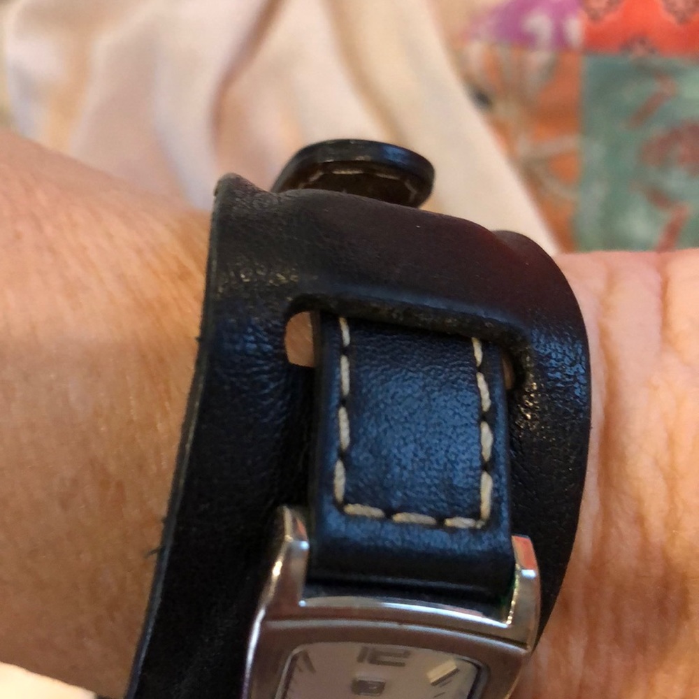 Reaction Watch - Picture 4 of 5